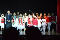 International-School-Christmas-Show-2015-17